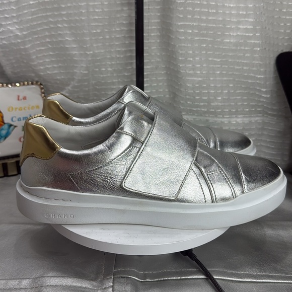 (H) Cole Haan GrandPro Rally Velcro
Sneaker size: Women's 9B - Picture 4 of 16